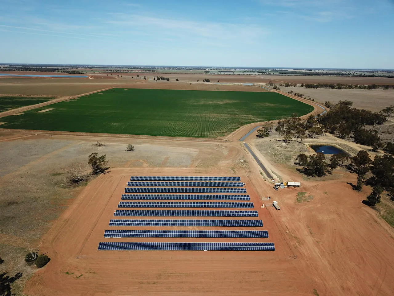 500kW 1500 panel solar system on Karin&#x27;s family farm